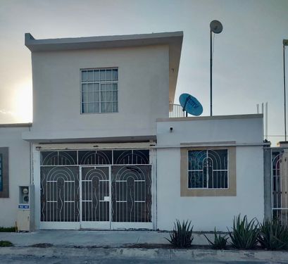 Casa En Venta Ampliada Y Frente A Parque Jaral