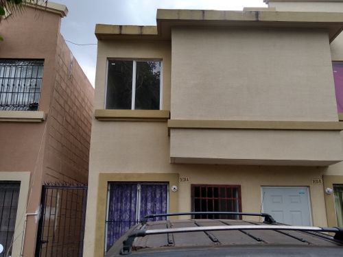 SE VENDE CASA EN FRACC URBIVILLA DEL PRADO