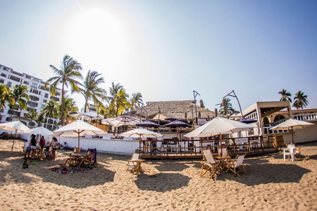 Terreno En Venta A Pie De Playa, Manzanillo