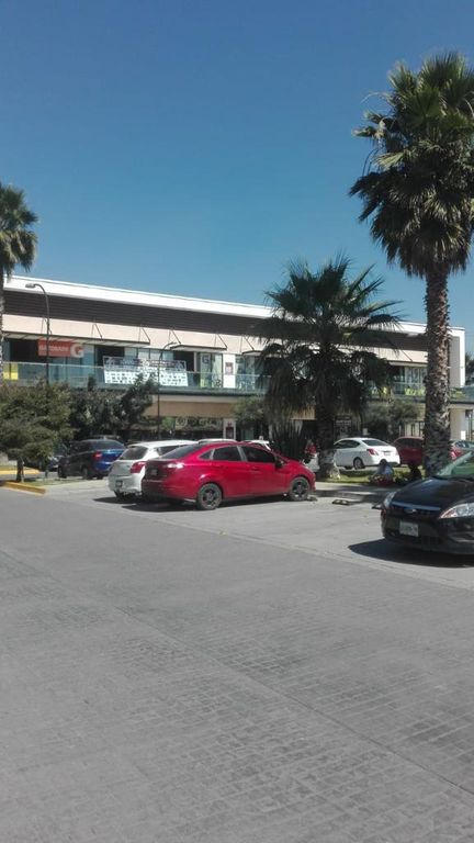 Locales en renta frente al Autódromo en Tlajomulco