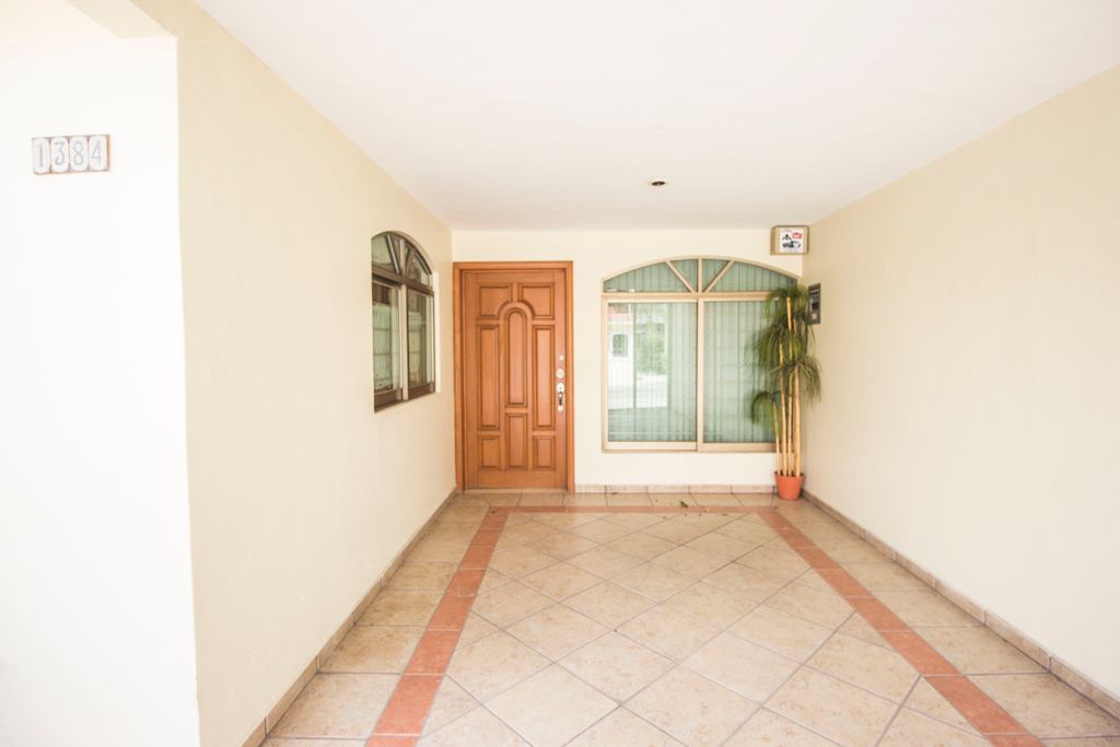 Casa en Venta en Colonia Olimpica, Guadalajara Jal - Wiggot