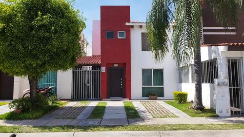 Casa Al Sur De Ciudad, Bonanza Residencial.