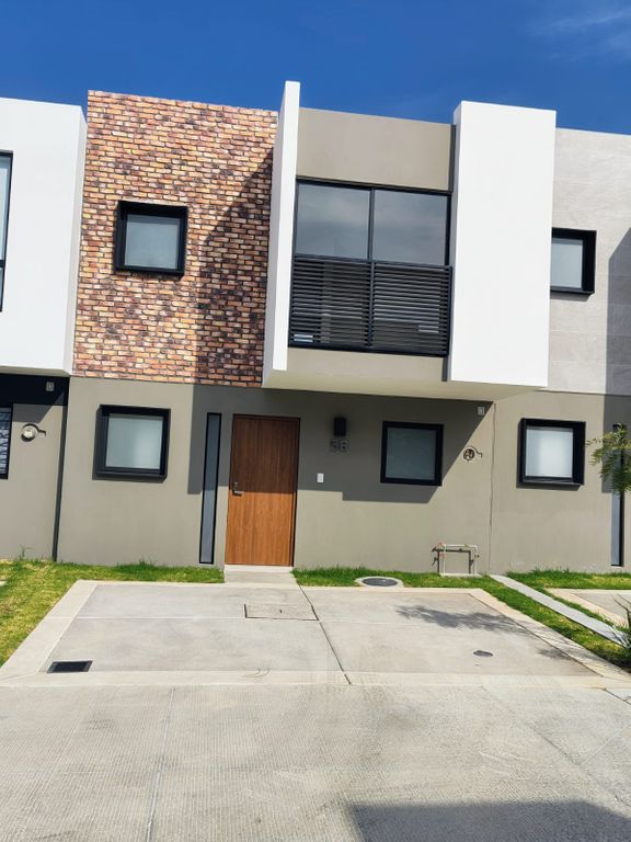 RENTA CASA NUEVA EN BOSQUES DE SANTA ANITA RESIDENCIAL PARAISO II