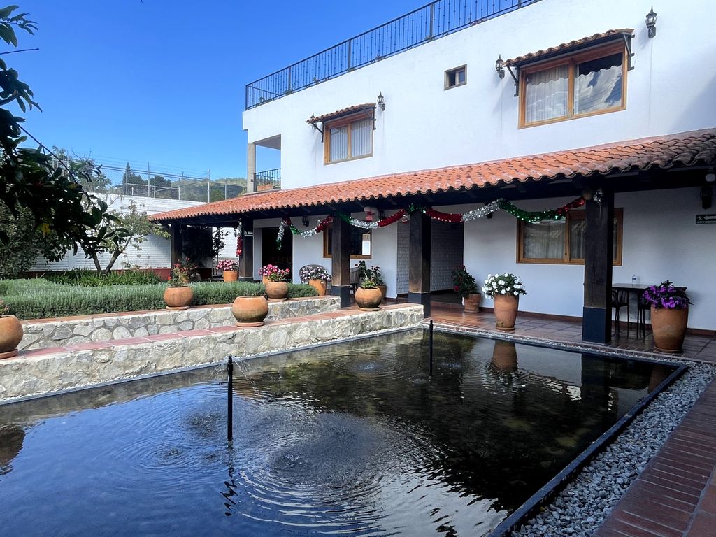EXCELENTE HOTEL EN VENTA, UBICADO EN EL CENTRO DE TAPALPA