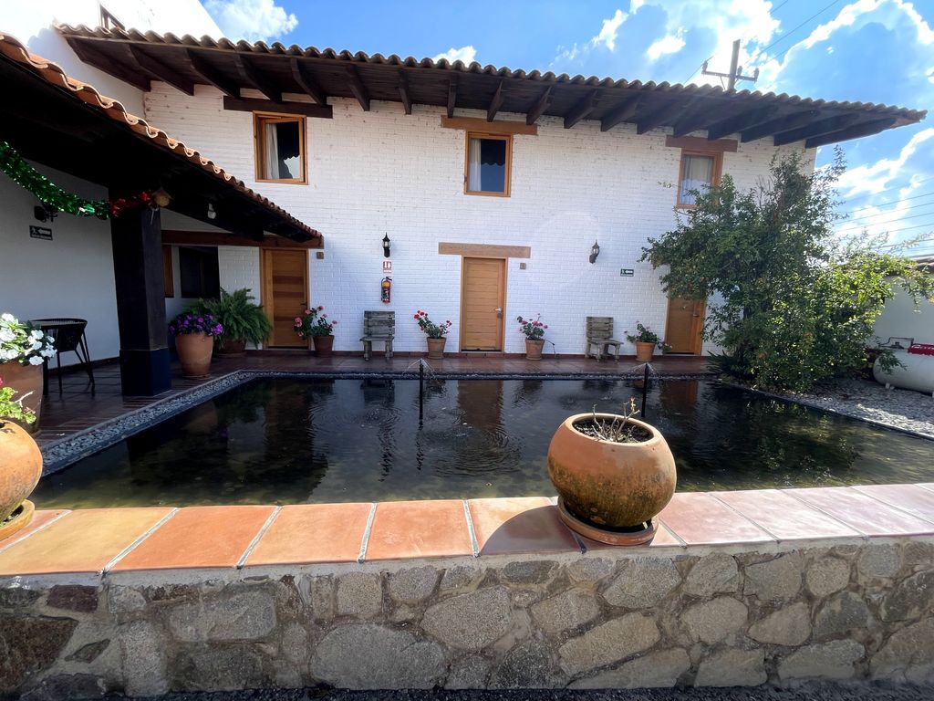 EXCELENTE HOTEL EN VENTA, UBICADO EN EL CENTRO DE TAPALPA