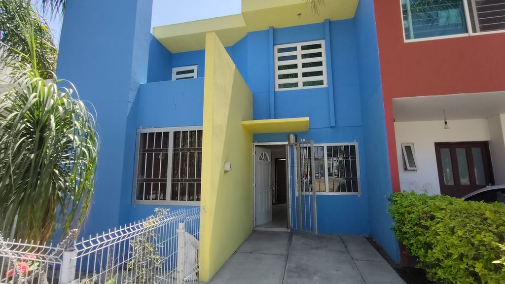 CASA EN VENTA EN FRACC. LAGO REAL – ZAPOPAN