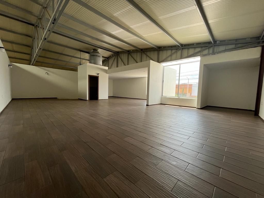 Bodega en Renta, 4 caminos Tepatitlan de Morelos.