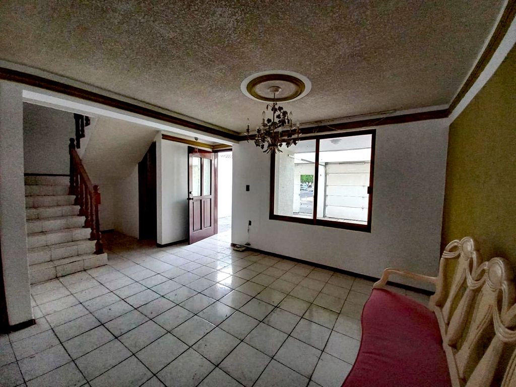 CASA EN RENTA / VENTA NUEVO CELAYA