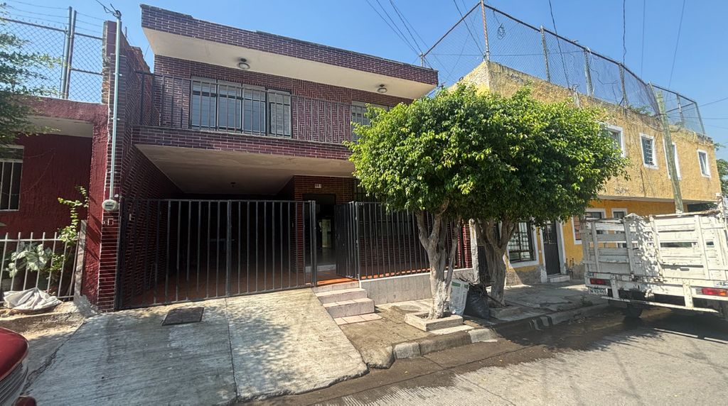 Casa en Venta en Rancho Nuevo, Guadalajara | Amplios Espacios y Excelente Ubicación