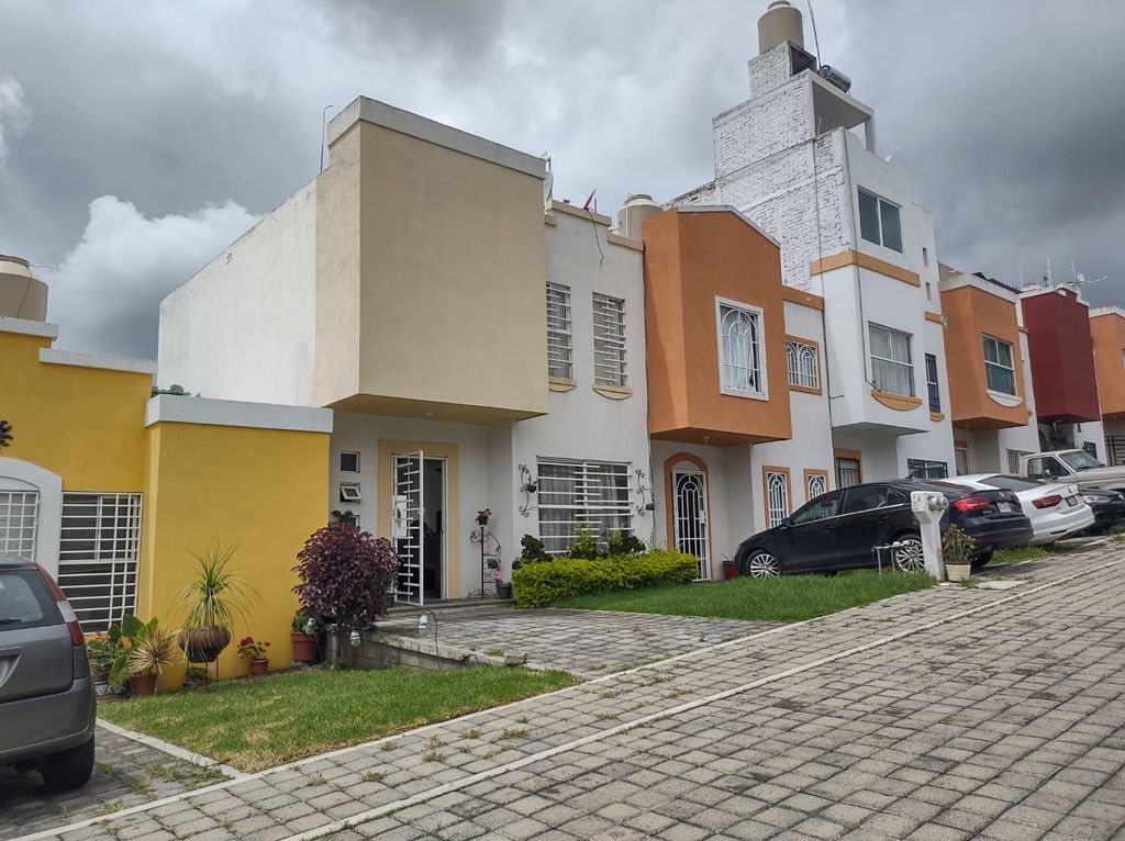 Casa en venta en Solear Poniente salida Quiroga