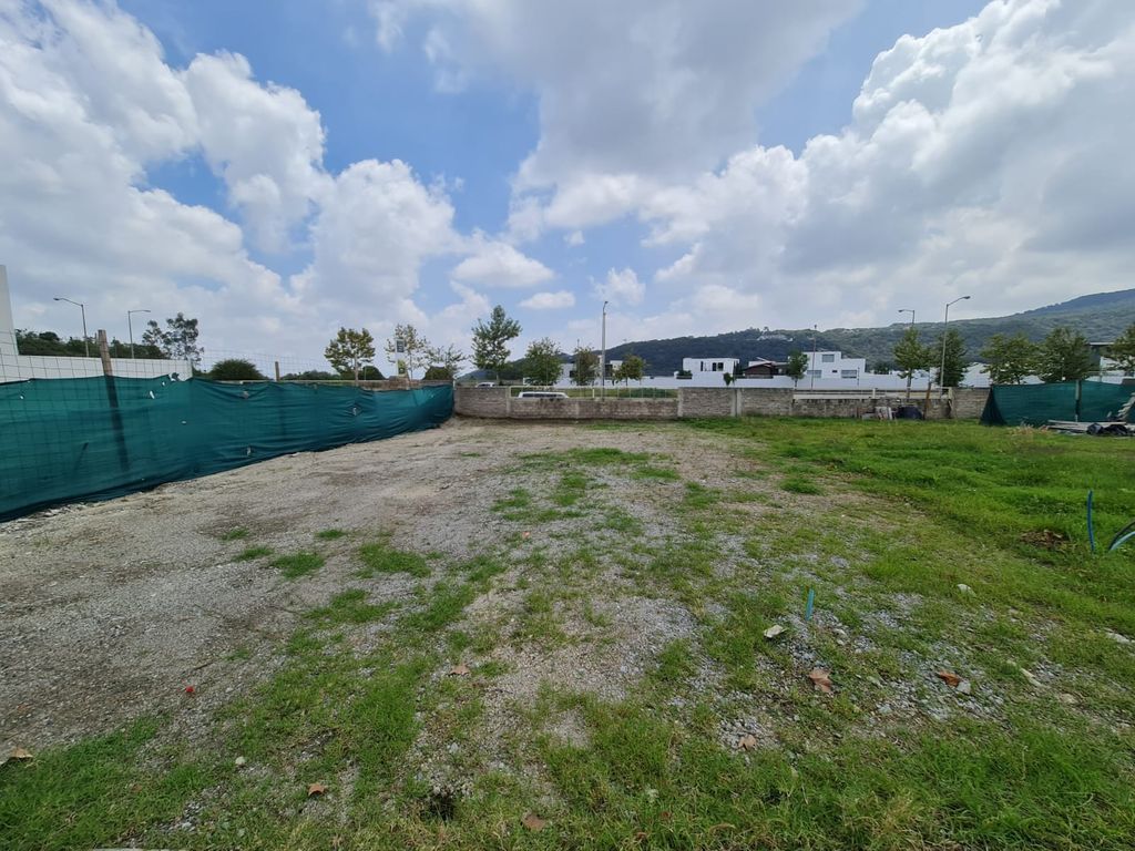 Terreno En Venta En Los Robles Residencial