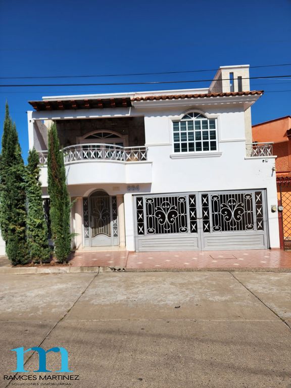 CASA EN VENTA LOMAS DE GUADALUPE