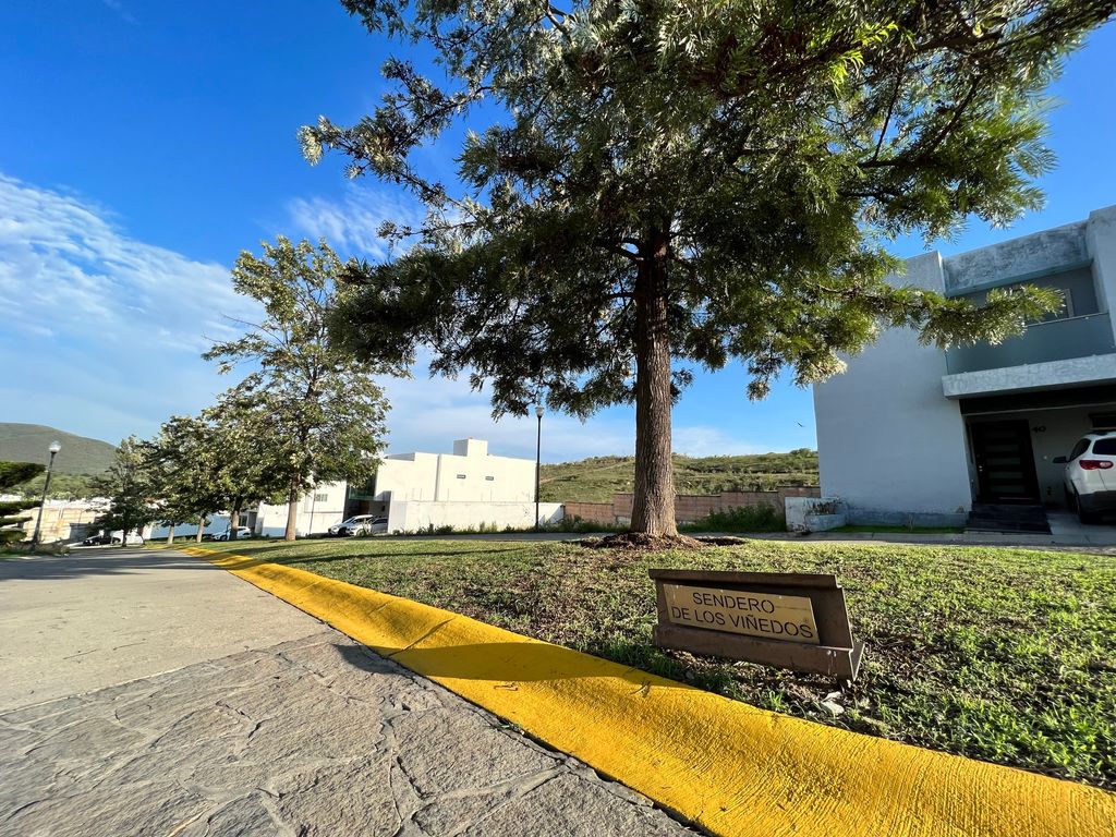 SENDEROS DE MONTEVERDE TERRENO EN VENTA