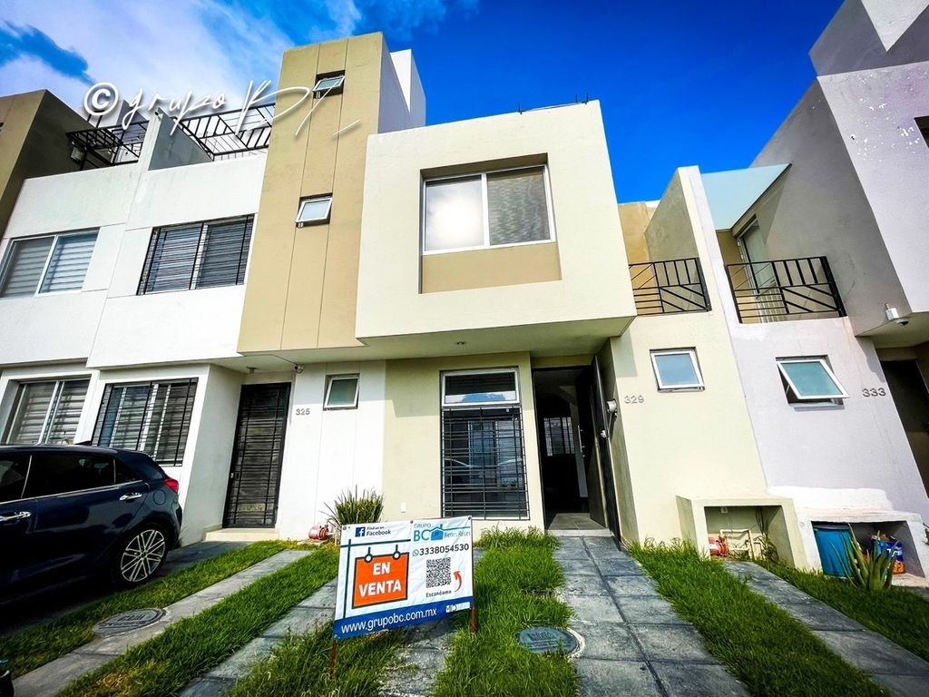 Casa en venta en Alba Centinela frente a parque