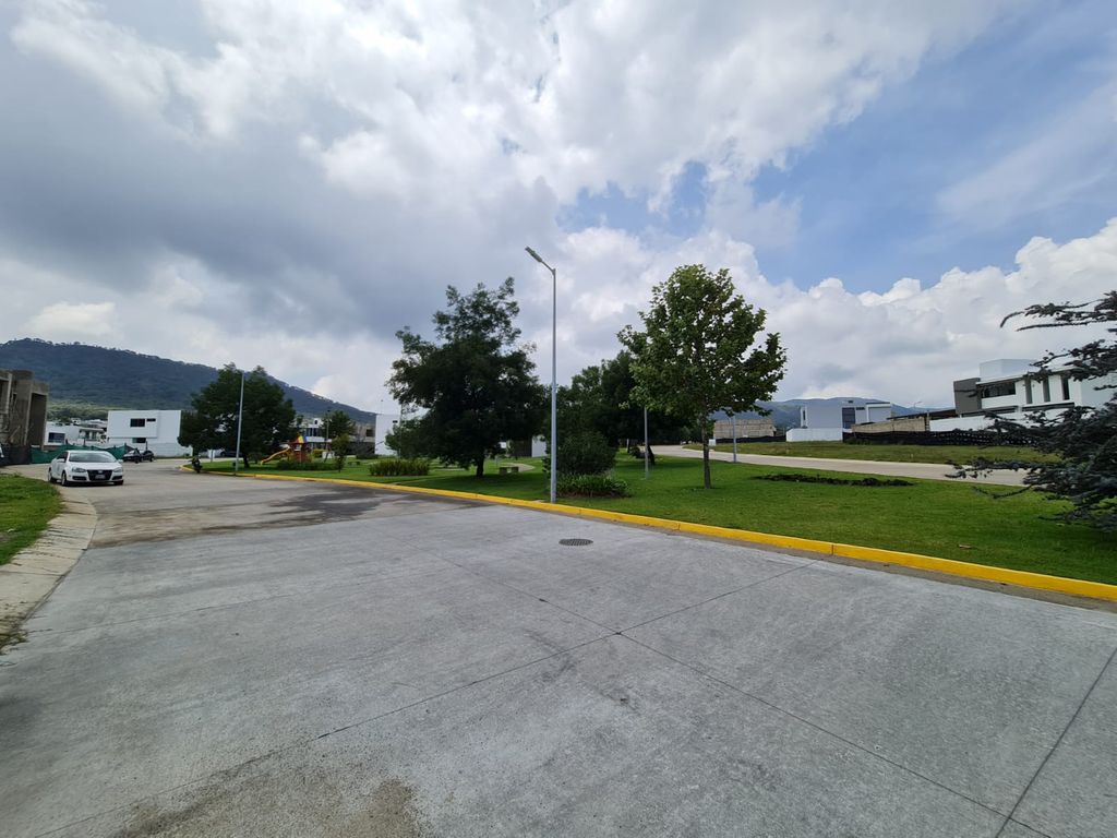 Terreno En Venta En Los Robles Residencial