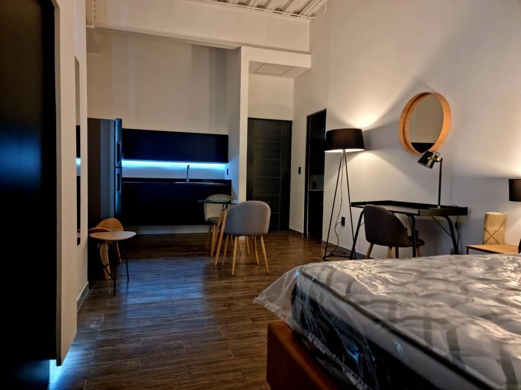 EN RENTA SUITES AMUEBLADAS POR MES