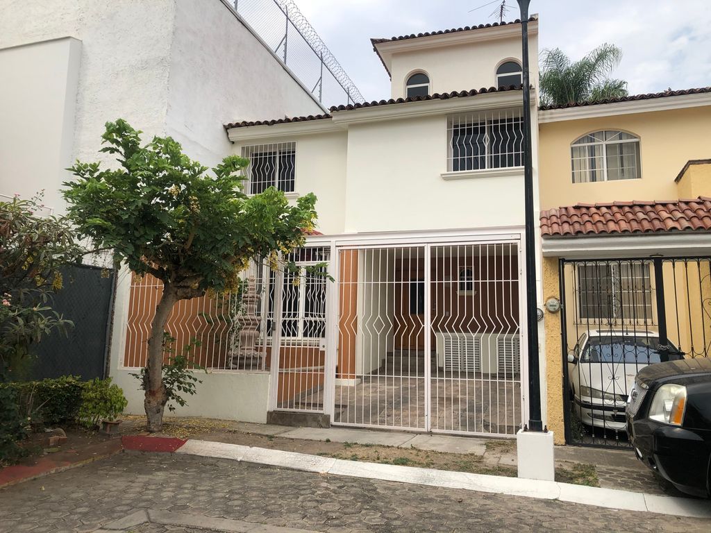 VALLE DE SAN ISIDRO CASA EN RENTA EN CONDOMINIO