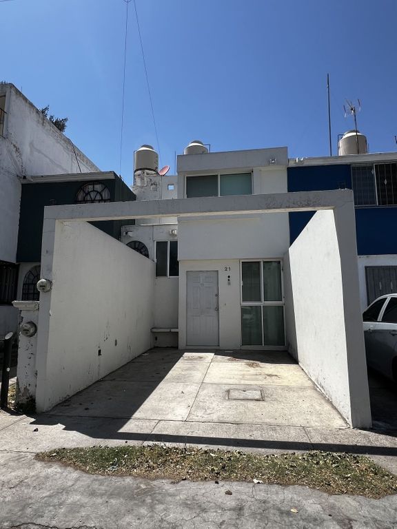 Bonita casa en Parque Real $2,300,000