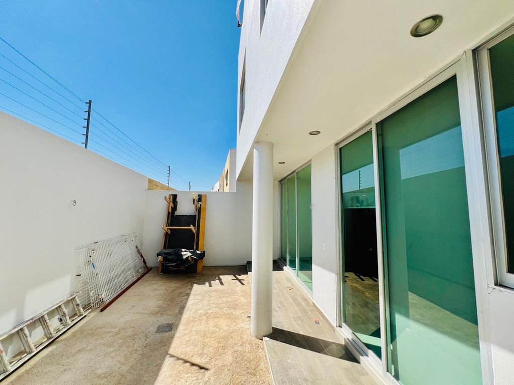 CASA EN VENTA EN VALLE IMPERIAL COTO BIZANTINO