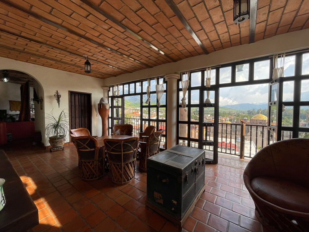 CASA EN VTA CON VISTA  Y CON LOCAL REST. INDE