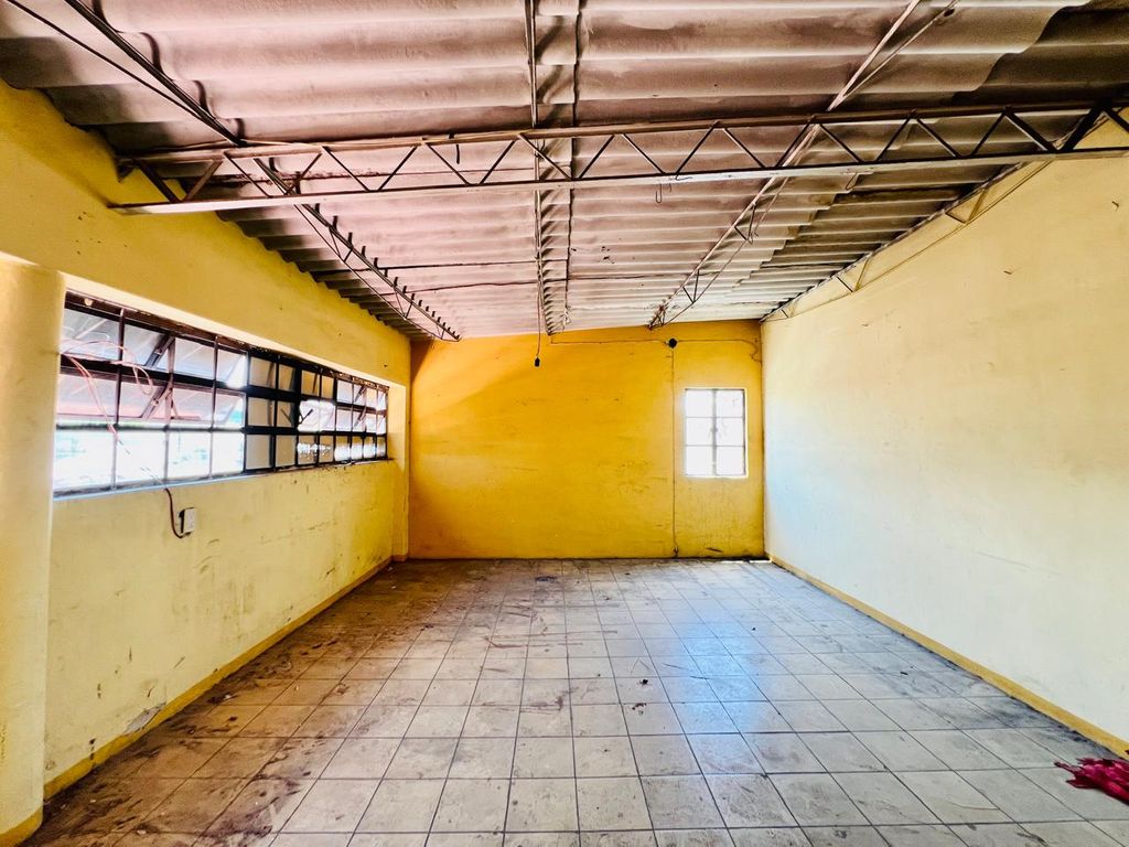 Casa En Venta En Colonia El Retiro, Guadalajara