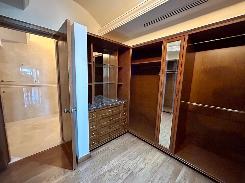Casa En Venta En Puerta De Hierro, Zapopan