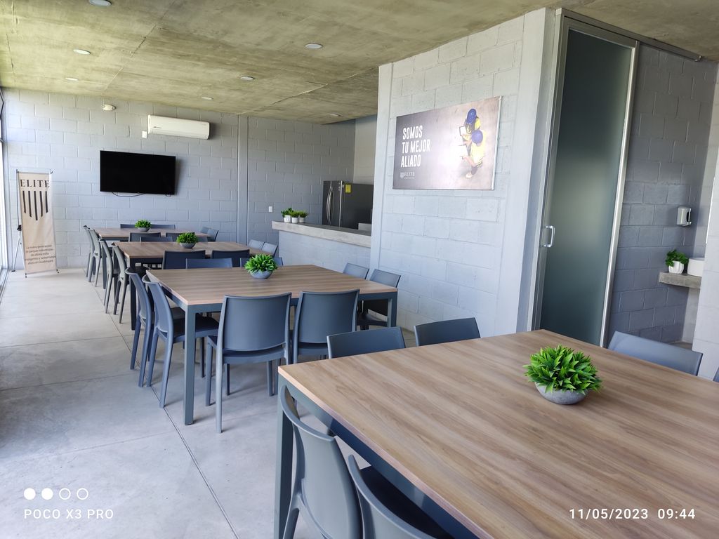 RENTA  DE BODEGA de 1,311 m2 EN PARQUE INDUSTRIAL