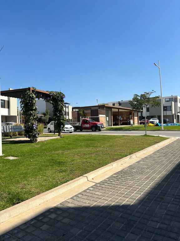 Casa en venta en fraccionamiento en ACCANTA Zapopan