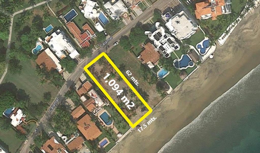 Terreno En Venta A Pie De Playa, Manzanillo