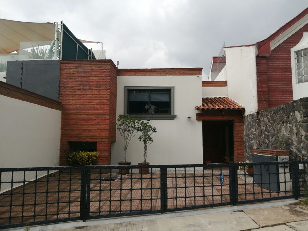 VENTA CASA LA ALTEÑA, LOMAS VERDES - Wiggot