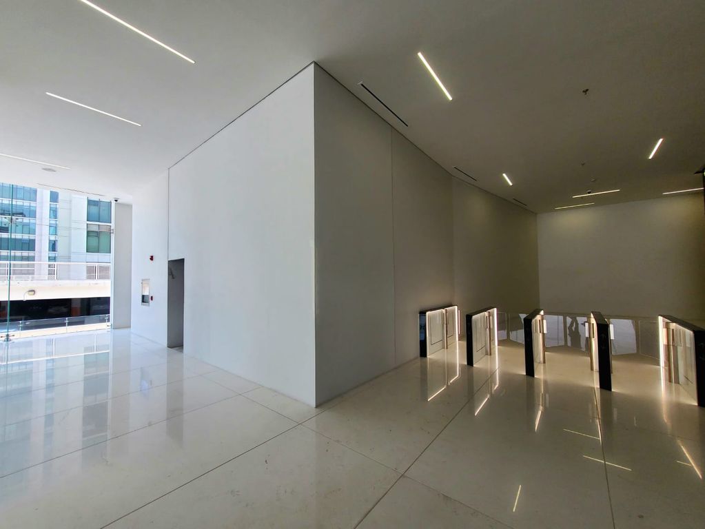 Local En Renta En Corporativo Dos Puntas Andares