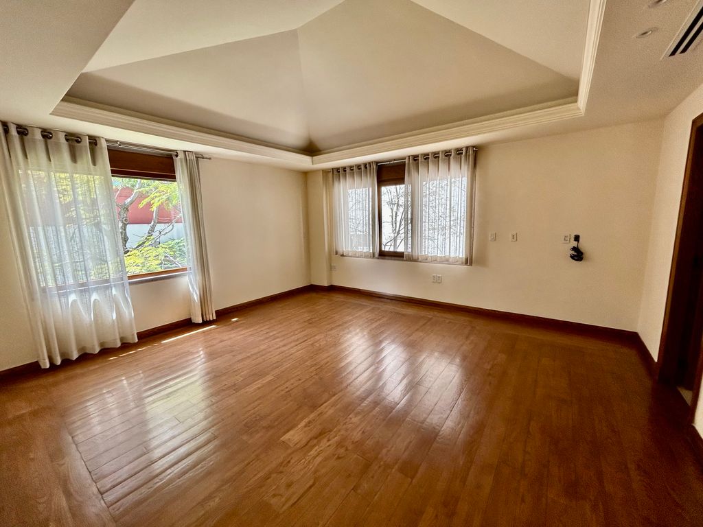 Casa En Venta En Puerta De Hierro, Zapopan
