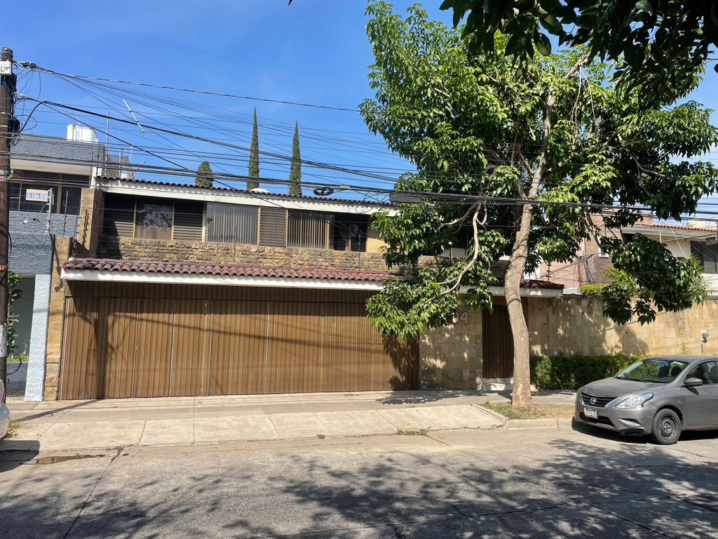 INCREÍBLE PROPIEDAD EN VENTA, SOBRE MANUEL ACUÑA