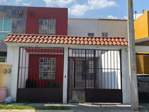 CASA EN VENTA CEDROS 4000