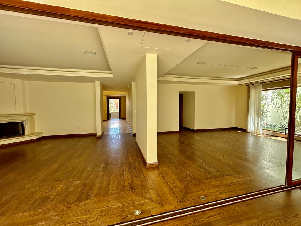 Casa En Venta En Puerta De Hierro, Zapopan