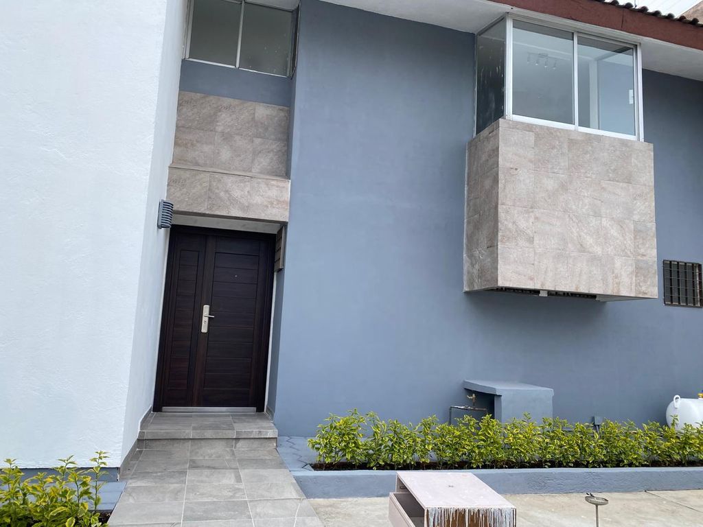Hermosa casita con jardín en renta  en Lomas del Sol