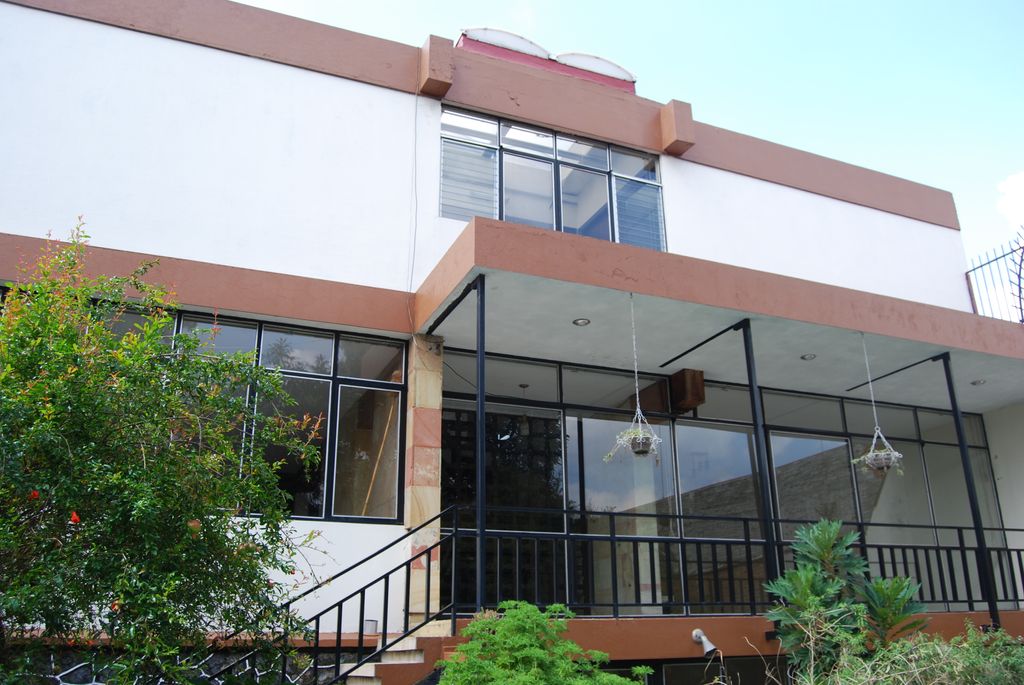 CASA EN VNETA EN URUAPAN