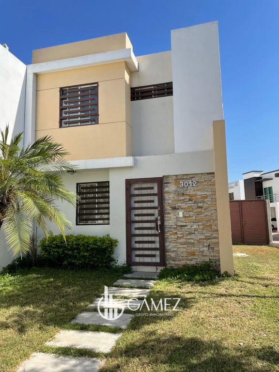 CASA EN RENTA ZONA NORTE AMUEBLADA