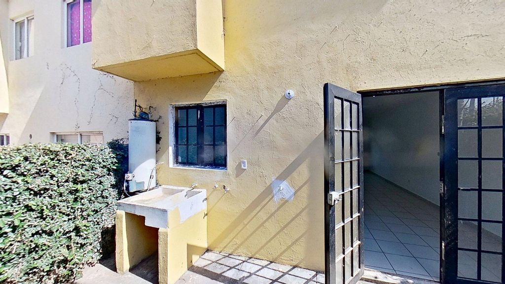 CASA EN VENTA EN URBI QUINTA – TONALÁ