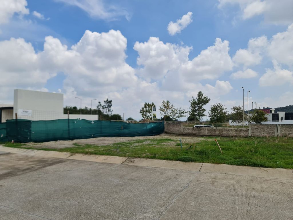 Terreno En Venta En Los Robles Residencial