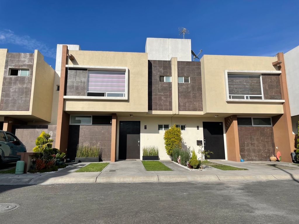 CASA EN VENTA PASEO ARBOLEDA MODELO CEDRUS - Wiggot