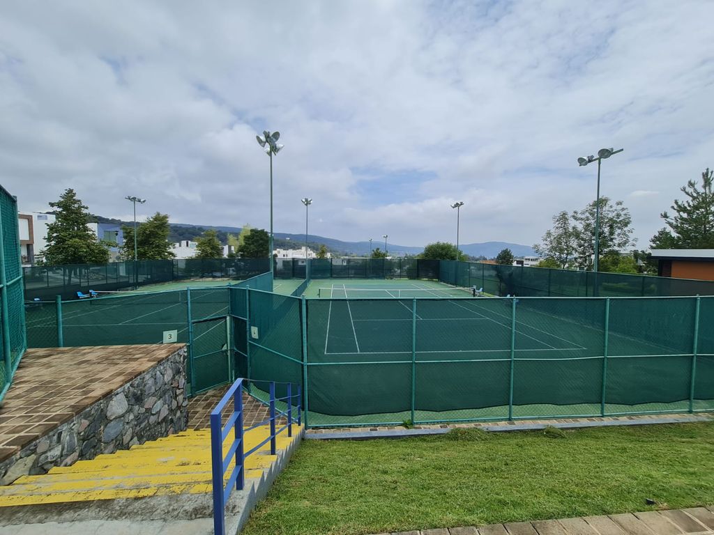 Terreno En Venta En Los Robles Residencial