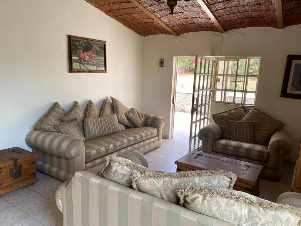 CASA EN VENTA CON ALBERCA CLUB NAUTICO PUENTE GDE