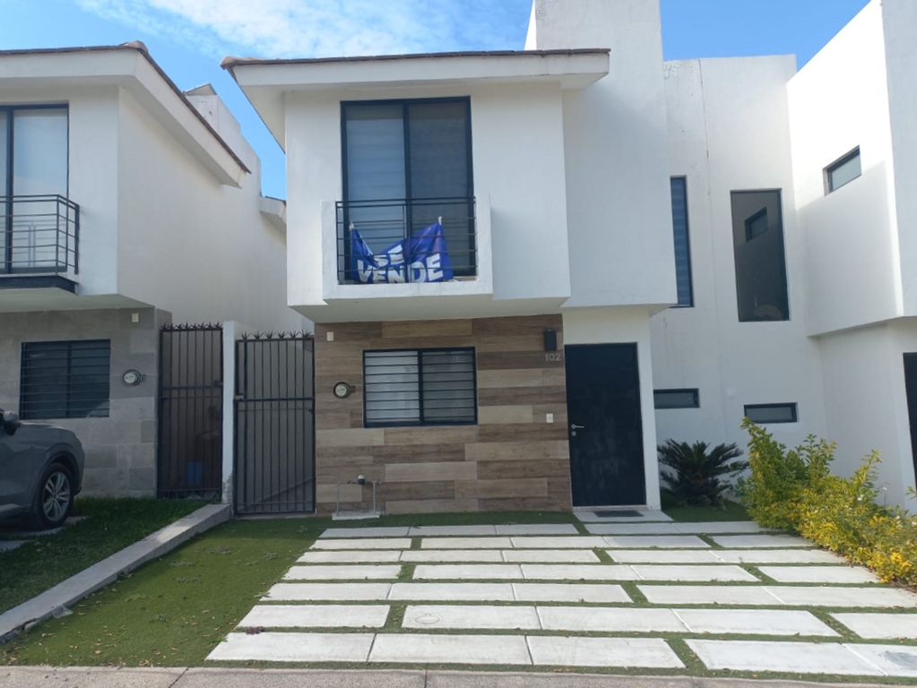 CASA EN VENTA EN ALTARA II – San Agustin