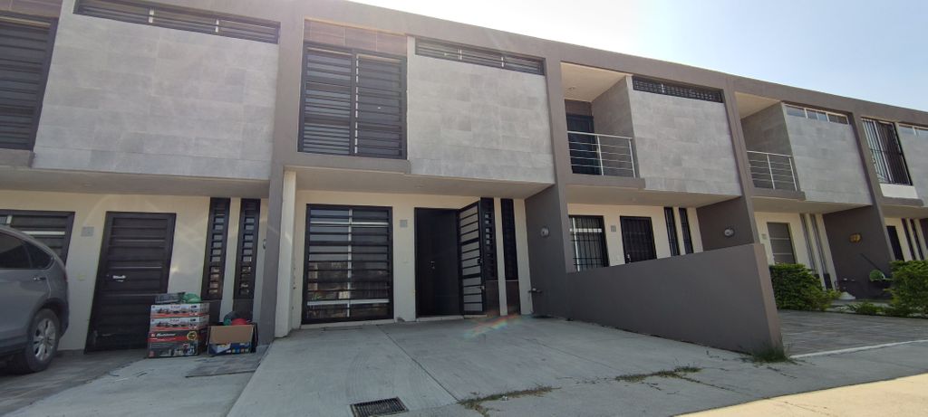 Casa en renta en Tosacana, Belcanto, Tlajomulco de Zúñiga, Jalisco - Casas  y Terrenos