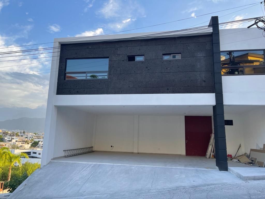 PP VENTA DE CASA EN CONTRY LAS AGUILAS