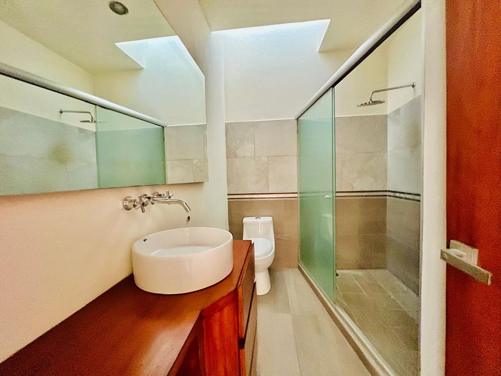 CASA EN VENTA EN VALLE IMPERIAL COTO BIZANTINO