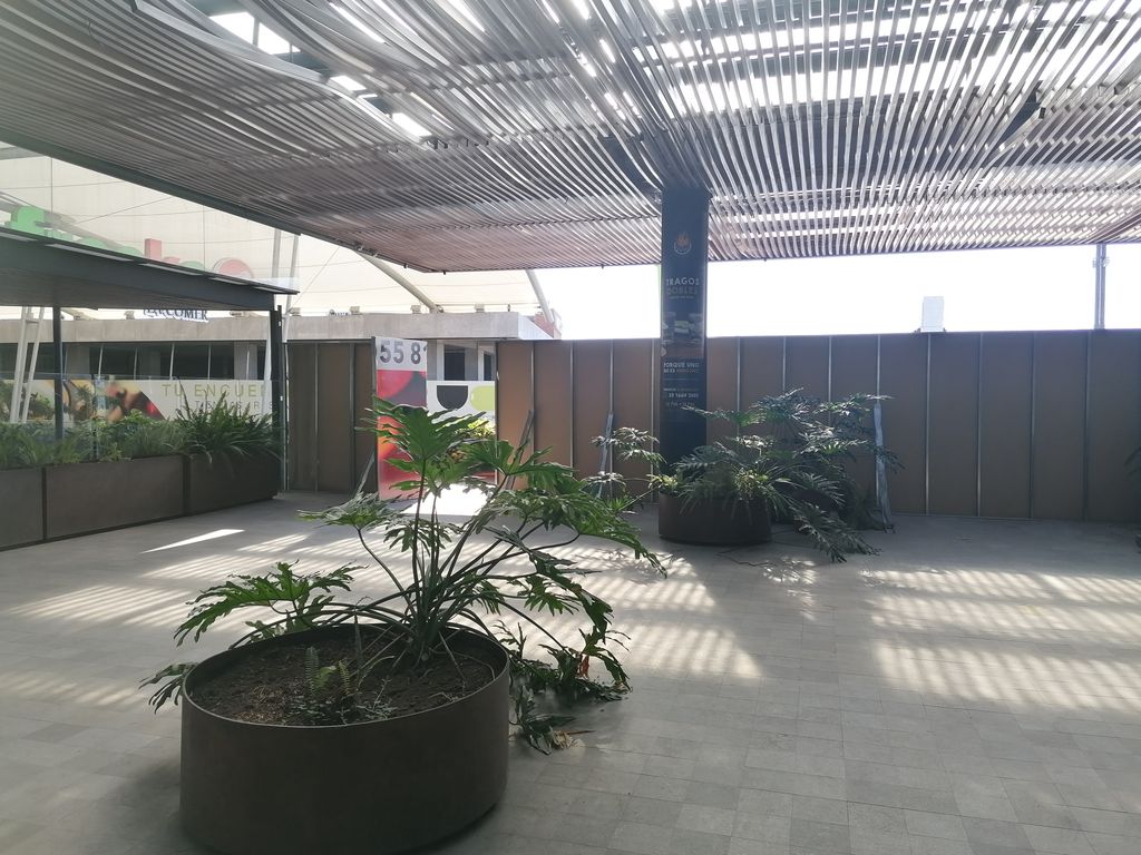 LOCAL COMERCIAL AL SUR DE LA