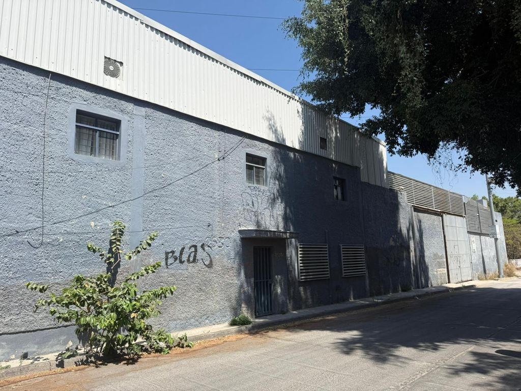 BODEGA EN VENTA LA NOGALERA $26’175,000 pesos*