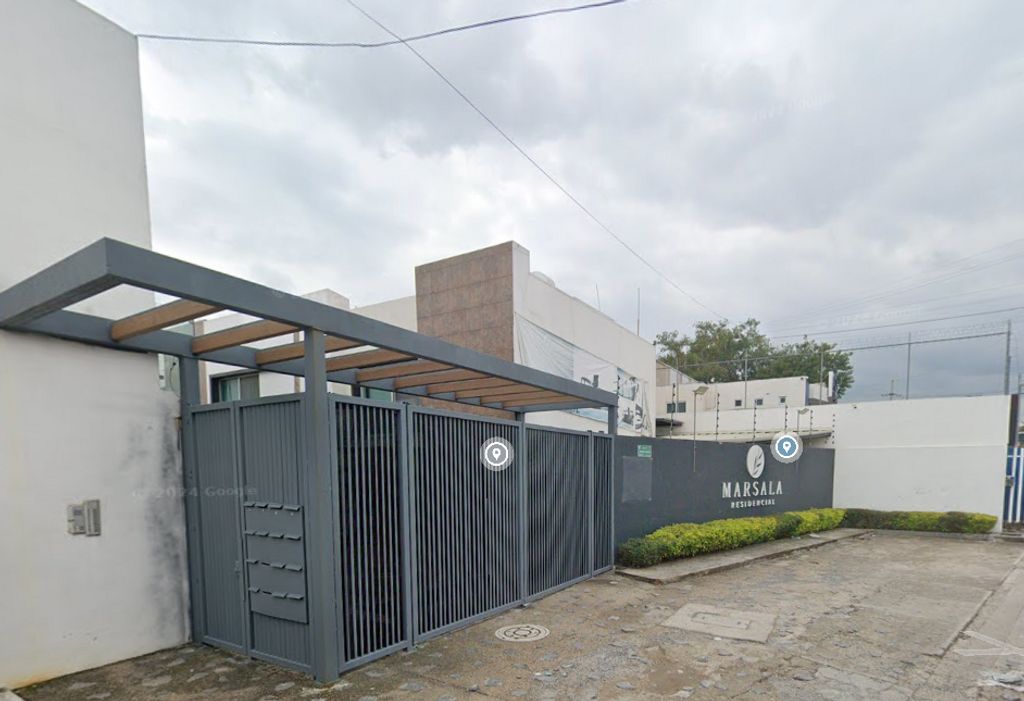 Casa en Venta en Coto Privado | Santa Ana Tepetitlán, Zapopan | Ubicación Estratégica al Sur